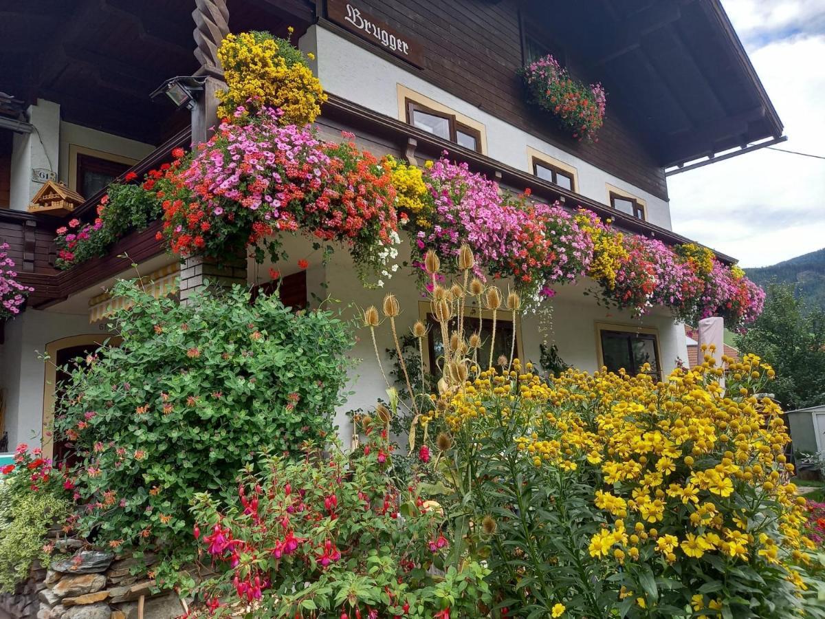 Haus Brugger Apartment Rennweg am Katschberg Bagian luar foto