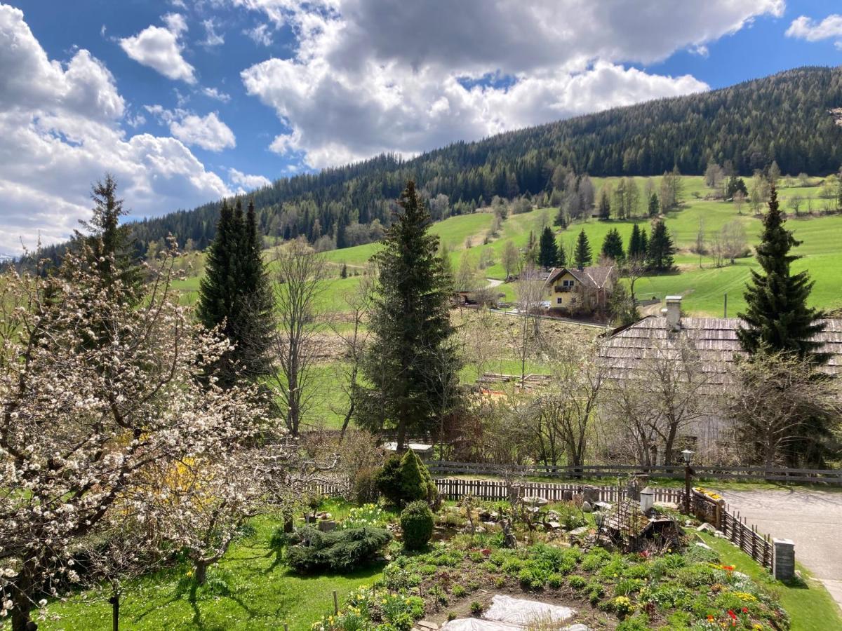 Haus Brugger Apartment Rennweg am Katschberg Bagian luar foto